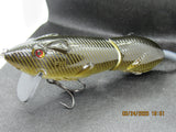 6" FWL Muskrat. Moss